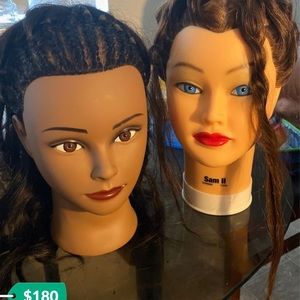 Mannequin heads for cosmetology